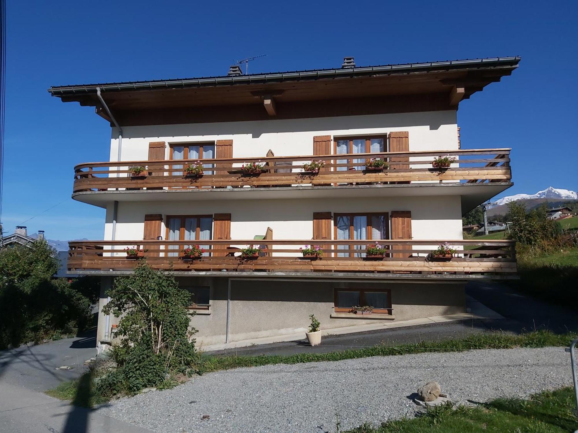 Monte-pente Apartment *